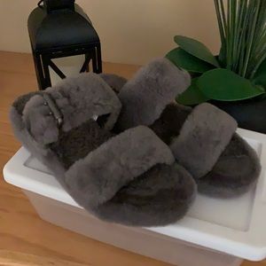 Ugg Furry Trim Slides